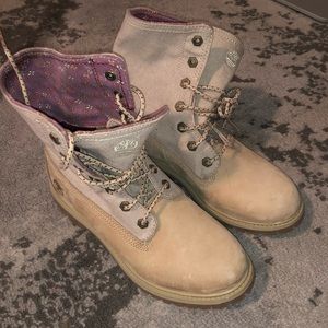 Timberlands Boots 🥾✨ Size 8.5